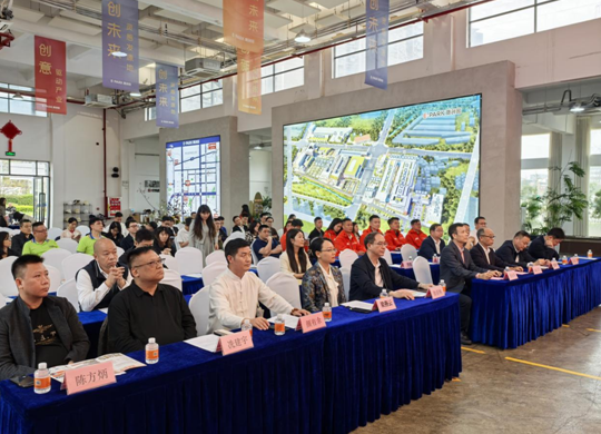 匠心榮耀丨能強(qiáng)瓷磚被授予2025佛山陶瓷百家“放心消費(fèi)者承諾品牌”