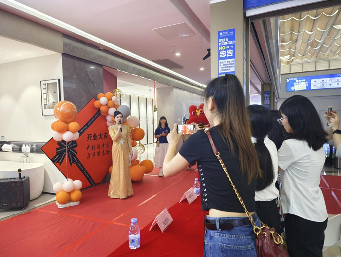 再啟新篇｜能強瓷磚龍巖居然之家旗艦店盛大開業(yè)！